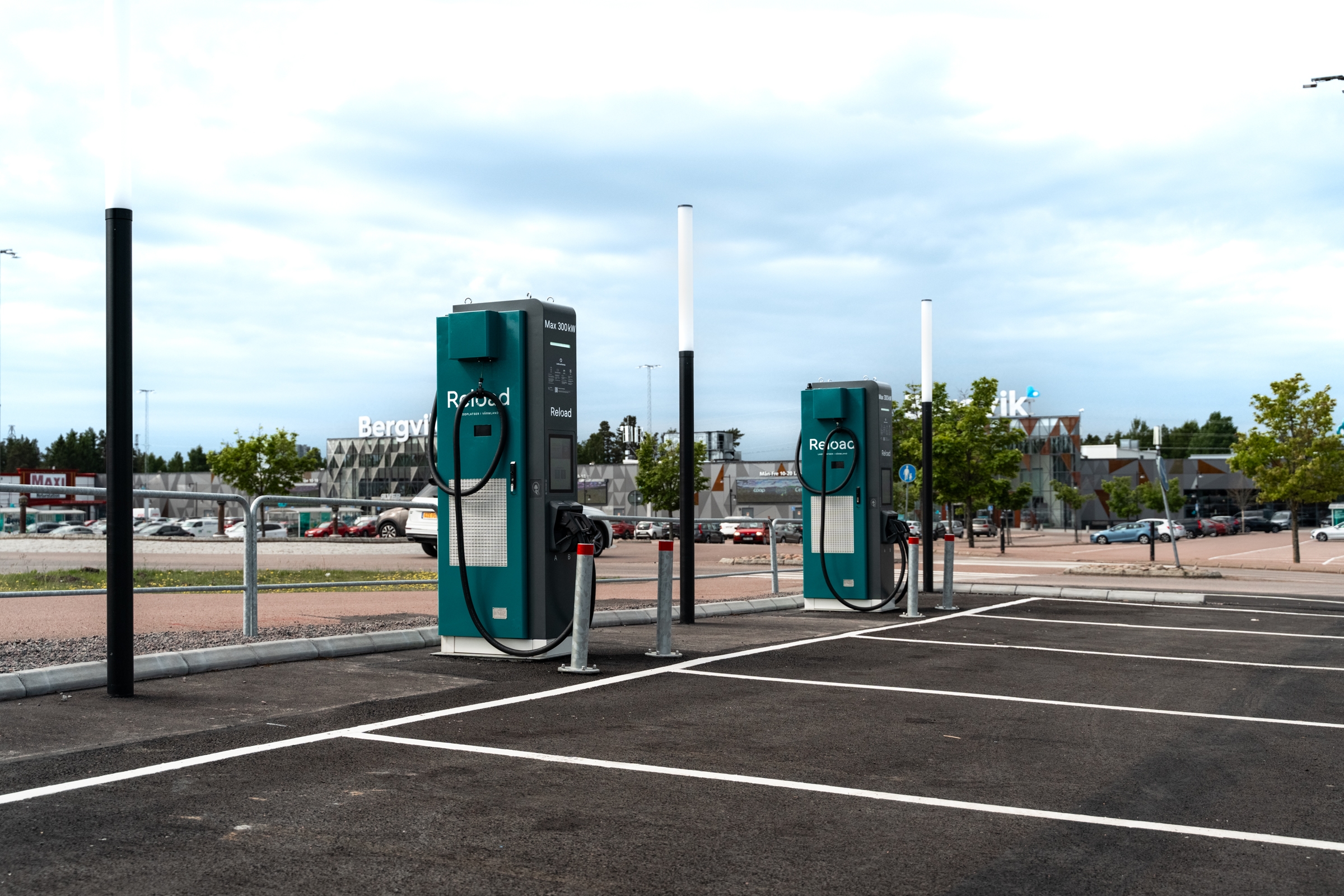 Reload Värmland i Karlstad – laddpark med 50 publika laddpunkter byggd av EL13R